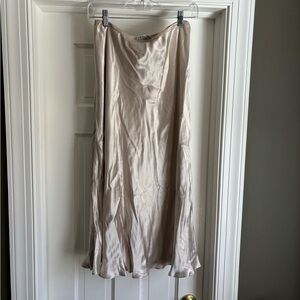 Zara Satin midi Skirt